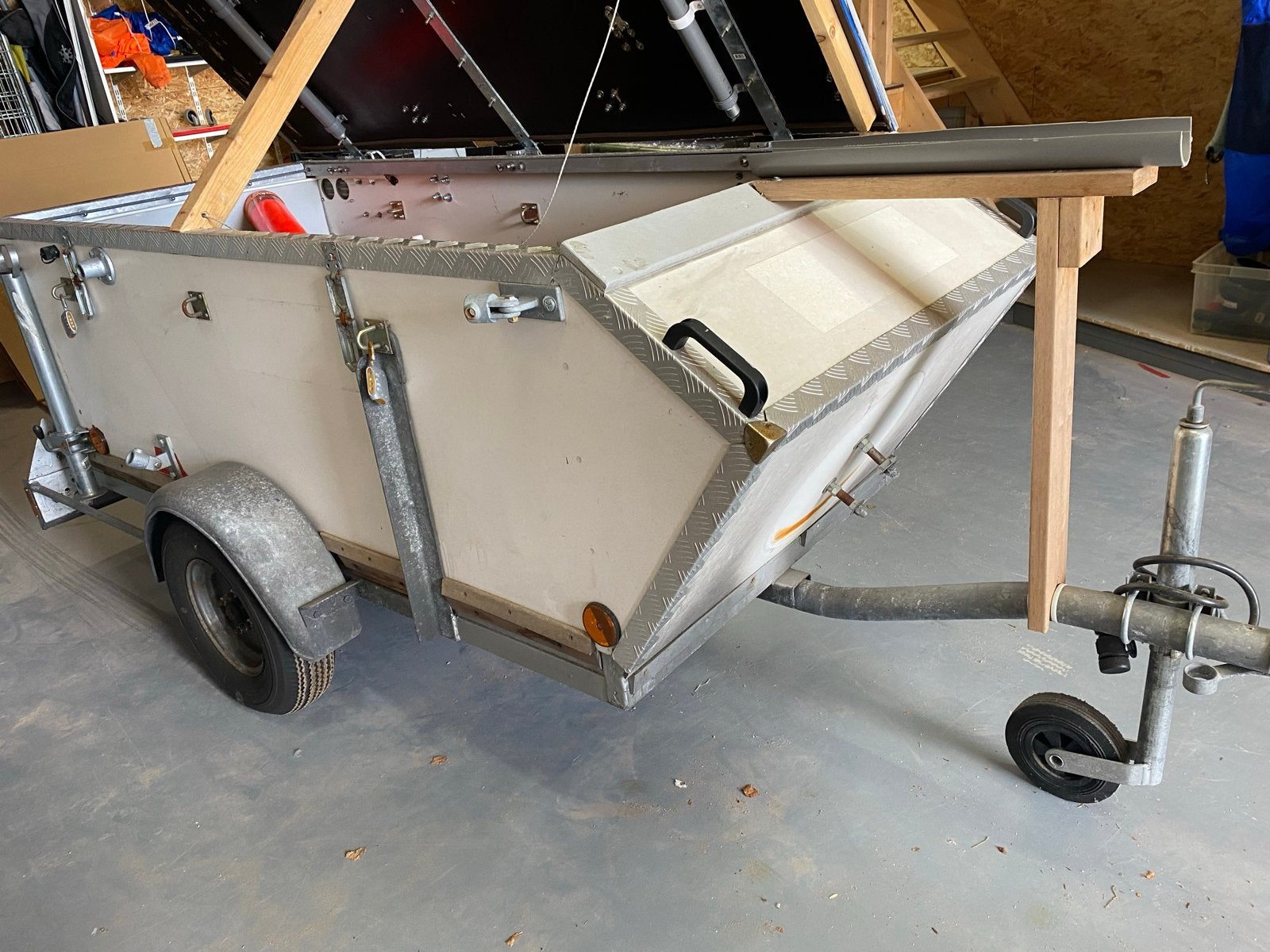 Compacte aanhanger met deksel - Ideaal voor extra opslag, Auto diversen, Aanhangers en Bagagewagens, Ophalen, Gebruikt