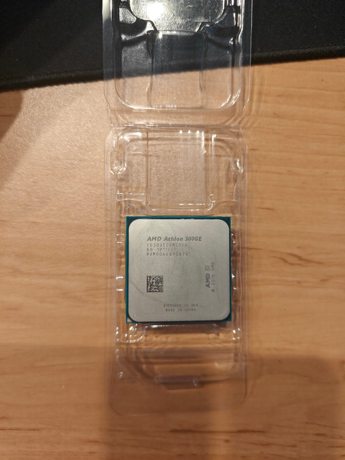 AMD Athlon 300GE, Gebruikt, Ophalen of Verzenden, Socket AM4, 2-core