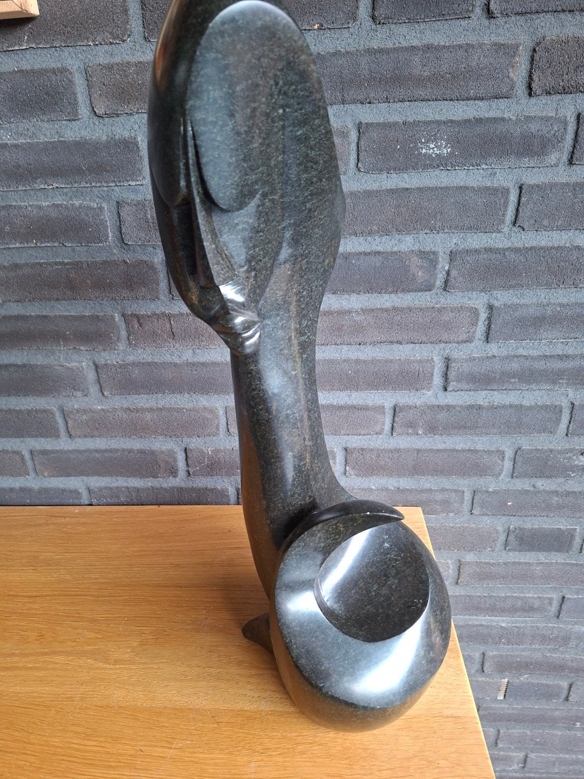 Abstracte sculptuur van steen, gesigneerd 'JEM', Ophalen, 50 - 100 cm