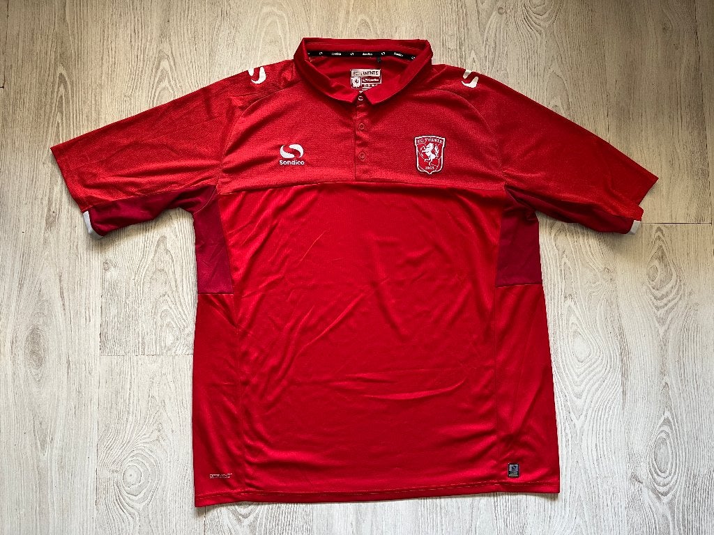 FC Twente Shirt Rood - Sondico (Maat L), Verzamelen, Ophalen of Verzenden, Zo goed als nieuw, F.C. Twente, Shirt