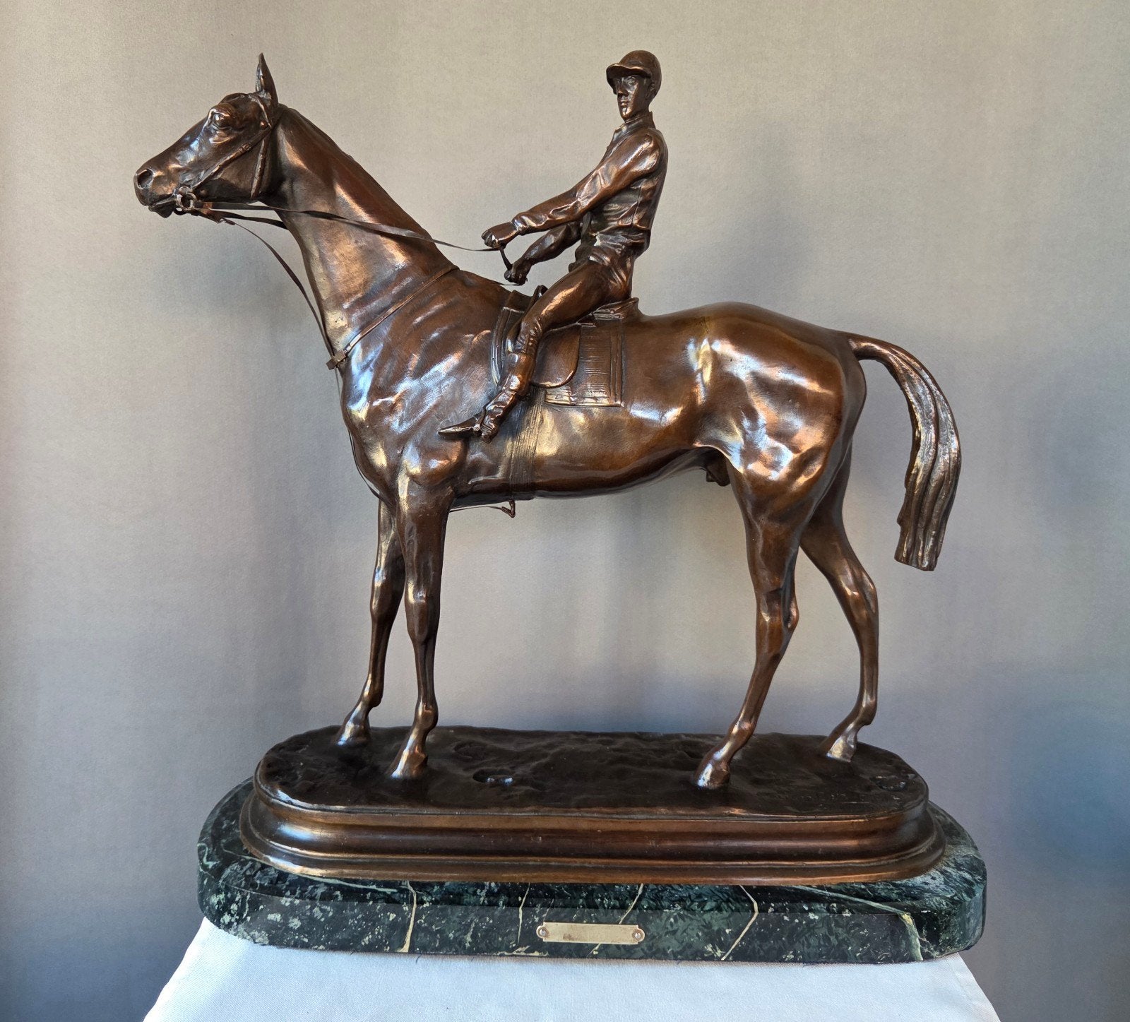 Bronzen beeld ruiter te paard, gesigneerd Barye Fils, Antiek en Kunst, Ophalen of Verzenden, Brons, 20 - 50 cm, Scène