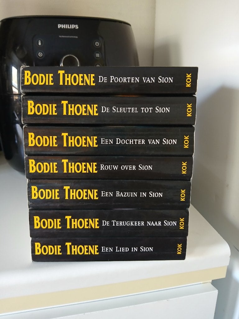 Bodie Thoene - Complete serie van De Kronieken van Sion, Boeken, Romans, Ophalen of Verzenden, Zo goed als nieuw, Bodie Thoene