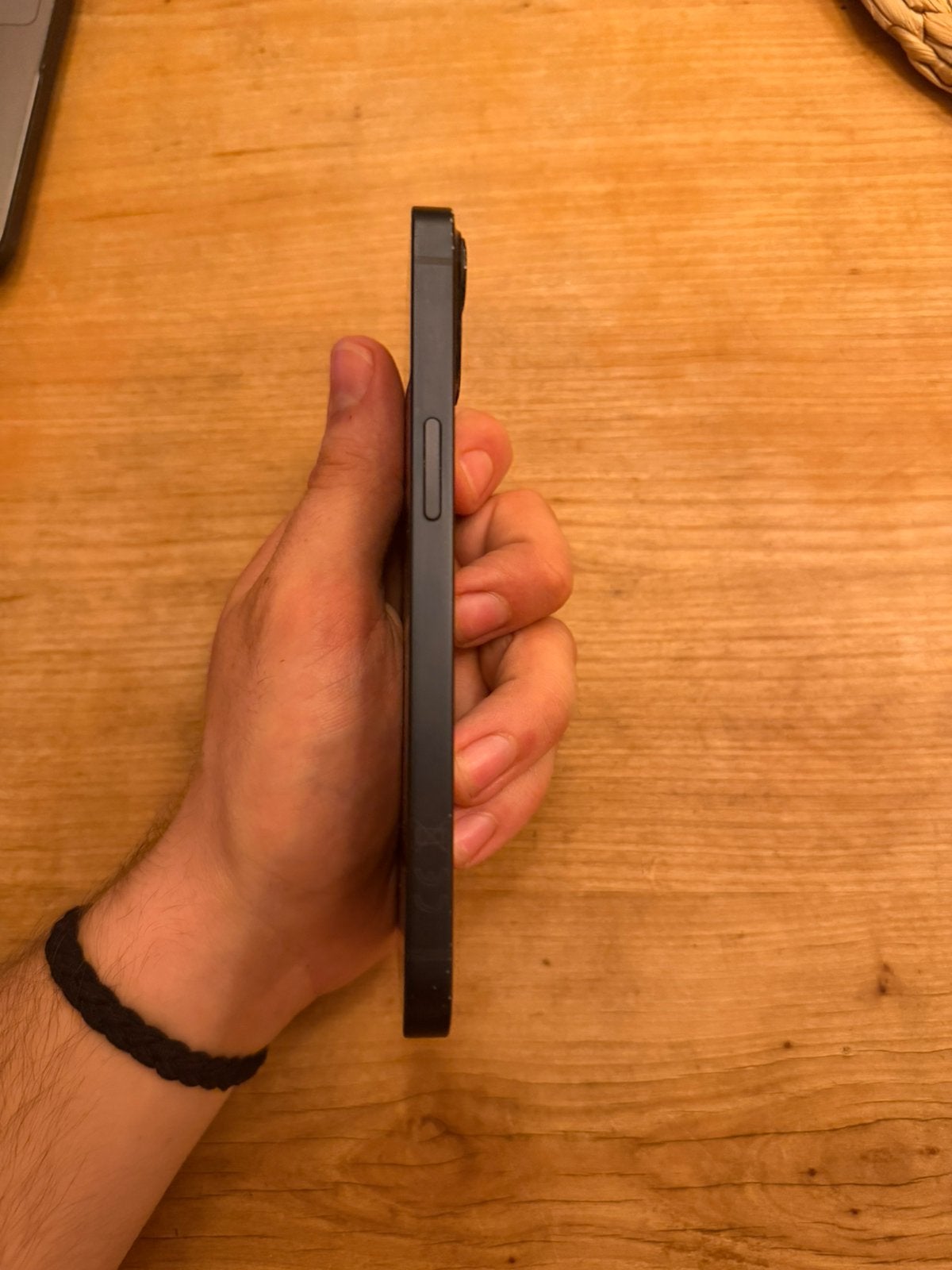 Foto 4 van Iphone 13 midnight blue