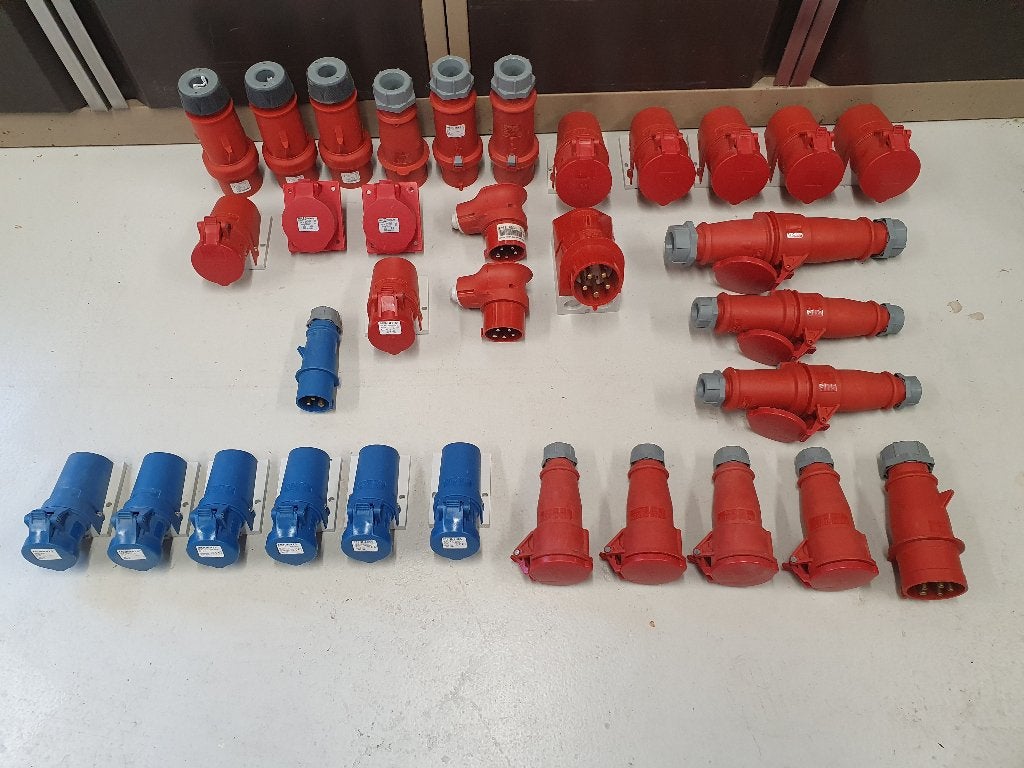 Mennekes CEE stekker/contactstop, Doe-het-zelf en Verbouw, Ophalen of Verzenden, Nieuw, Overige merken, Stekker
