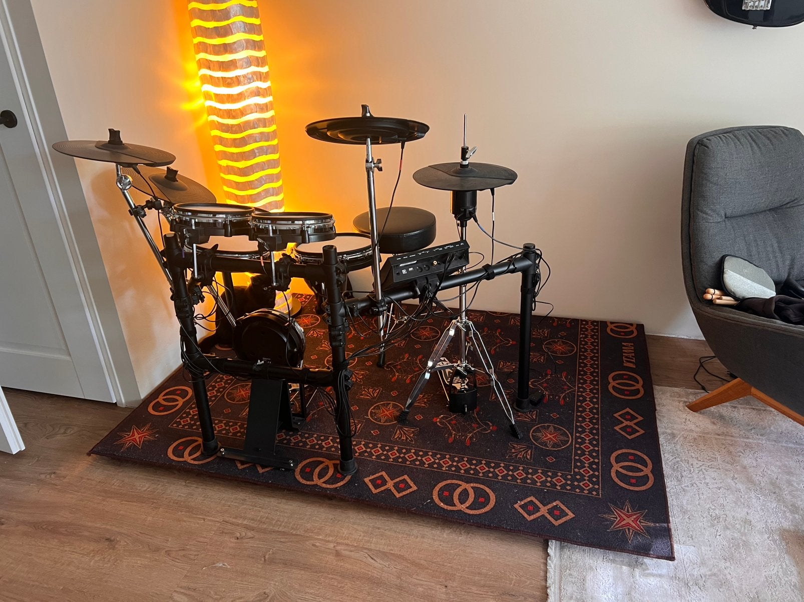 Trillingsdempend drumplatform e-drum / elektronisch drumstel, Muziek en Instrumenten, Ophalen, Nieuw, Drums of Percussie