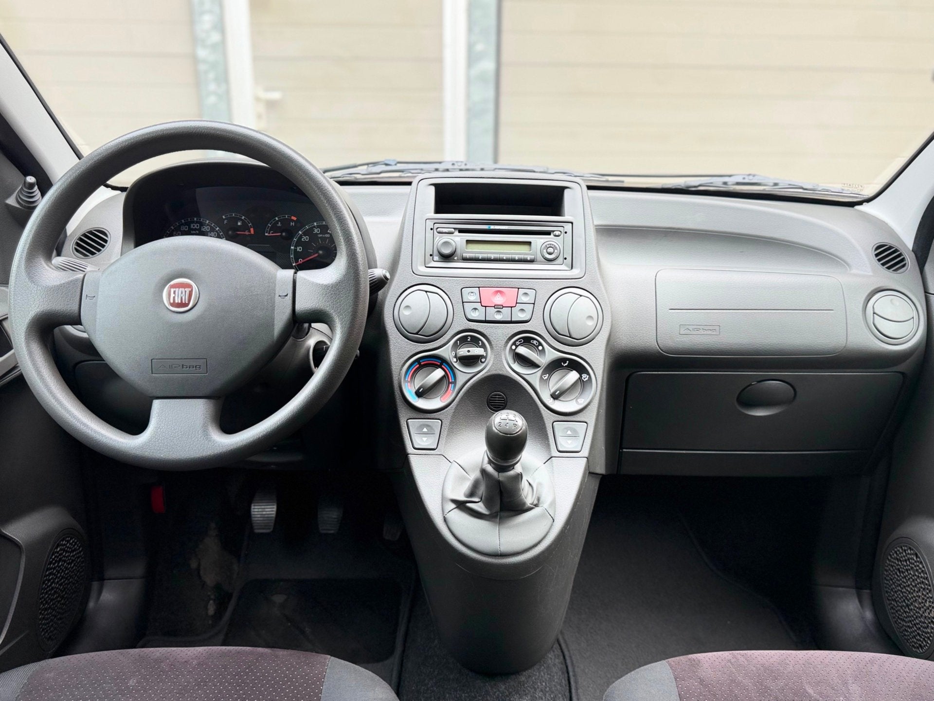 Fiat Panda 1.2|NAP|AIRCO|APK+BEURT|LAGE KM|DISTR.VERVANGEN!, Voorwielaandrijving, Gebruikt, Origineel Nederlands, Bedrijf