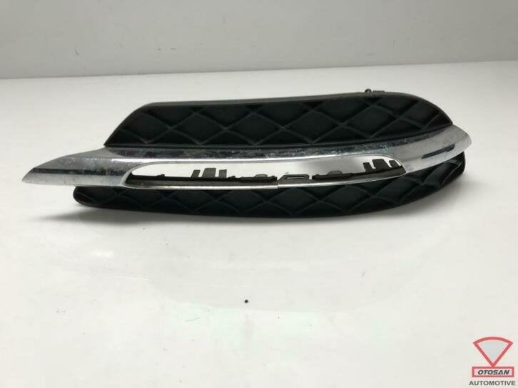 mercedes c klasse w204 voorbumper rooster rechts a2048803324
