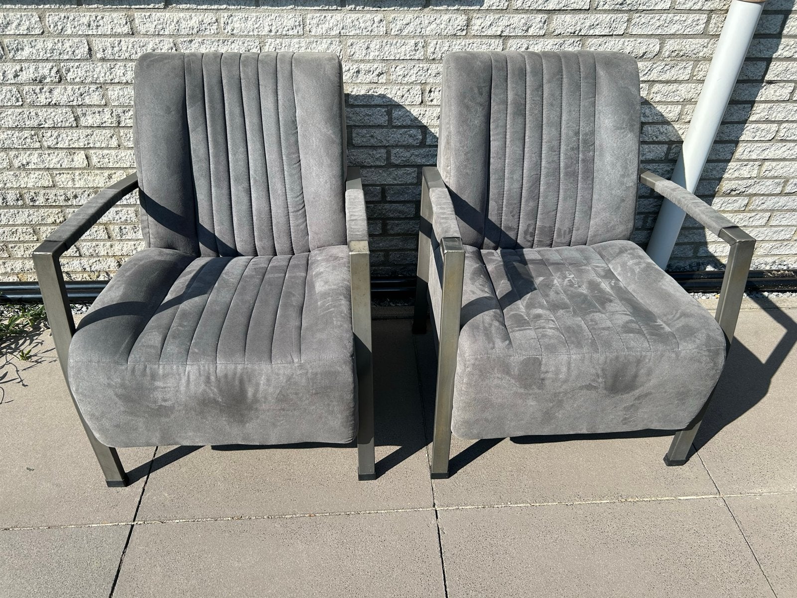 Set van 2 grijze fauteuils met metalen frame, Ophalen, Gebruikt, 75 tot 100 cm, Metaal