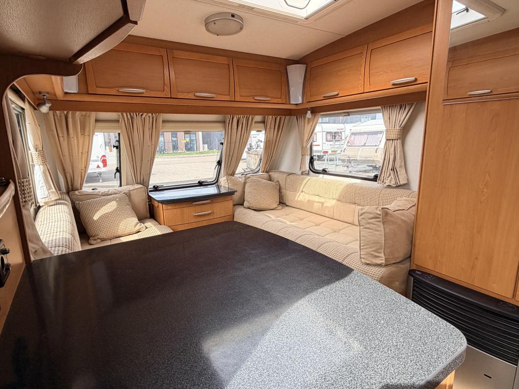 Lunar Stellar Enkele bedden. Mover BJ09, Caravans en Kamperen, Overige merken, Bedrijf, 750 - 1000 kg, 4 tot 5 meter
