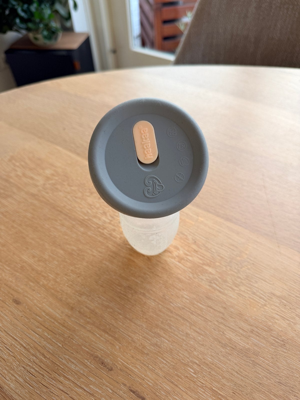Haakaa borstkolf met deksel, Ophalen of Verzenden, Zo goed als nieuw