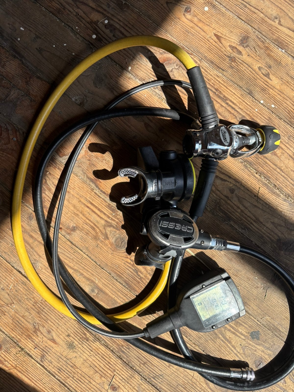 Te koop Cressi ademautomaat met suunto eon computer, Watersport en Boten, Ophalen of Verzenden, Gebruikt, Duikcomputer