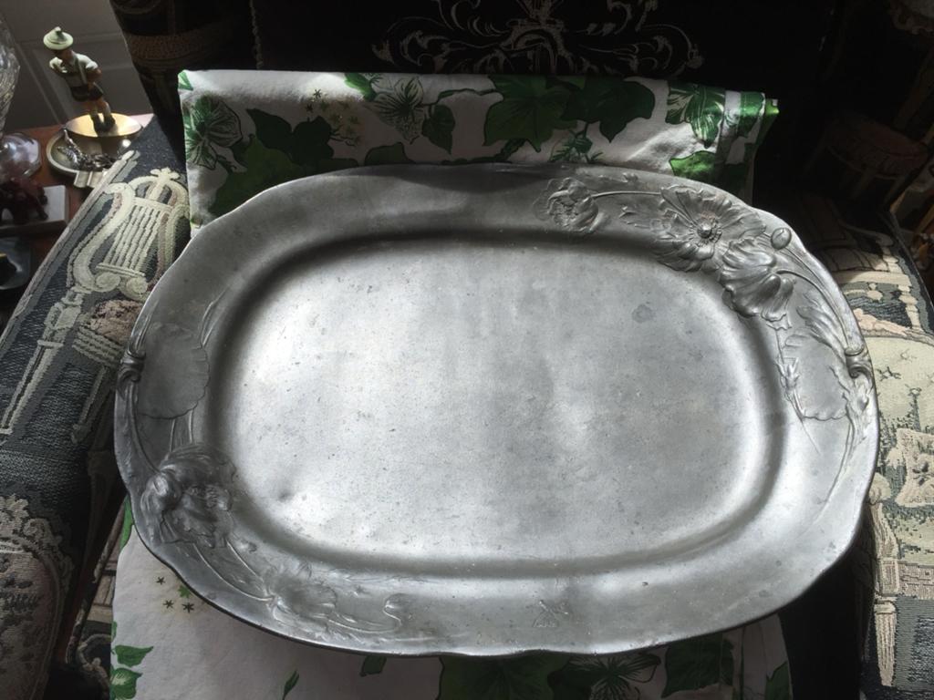Art Nouveau Kayserzinn schaal met klaprozen bloemmotief, Antiek en Kunst, Antiek | Tin, Ophalen of Verzenden