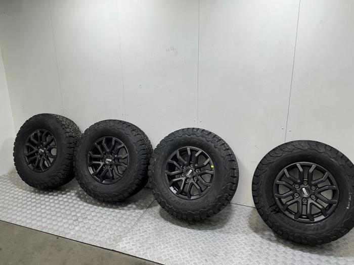 Sportvelgenset + banden van een Ford Usa Ranger, 12 maanden garantie, Gebruikt, -, -