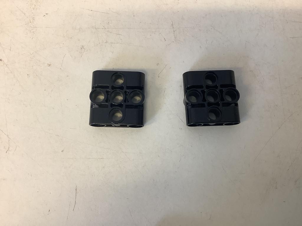 Lego technic Pin Connector Block 1x3x3 zwart, Ophalen of Verzenden, Gebruikt, Losse stenen, Lego