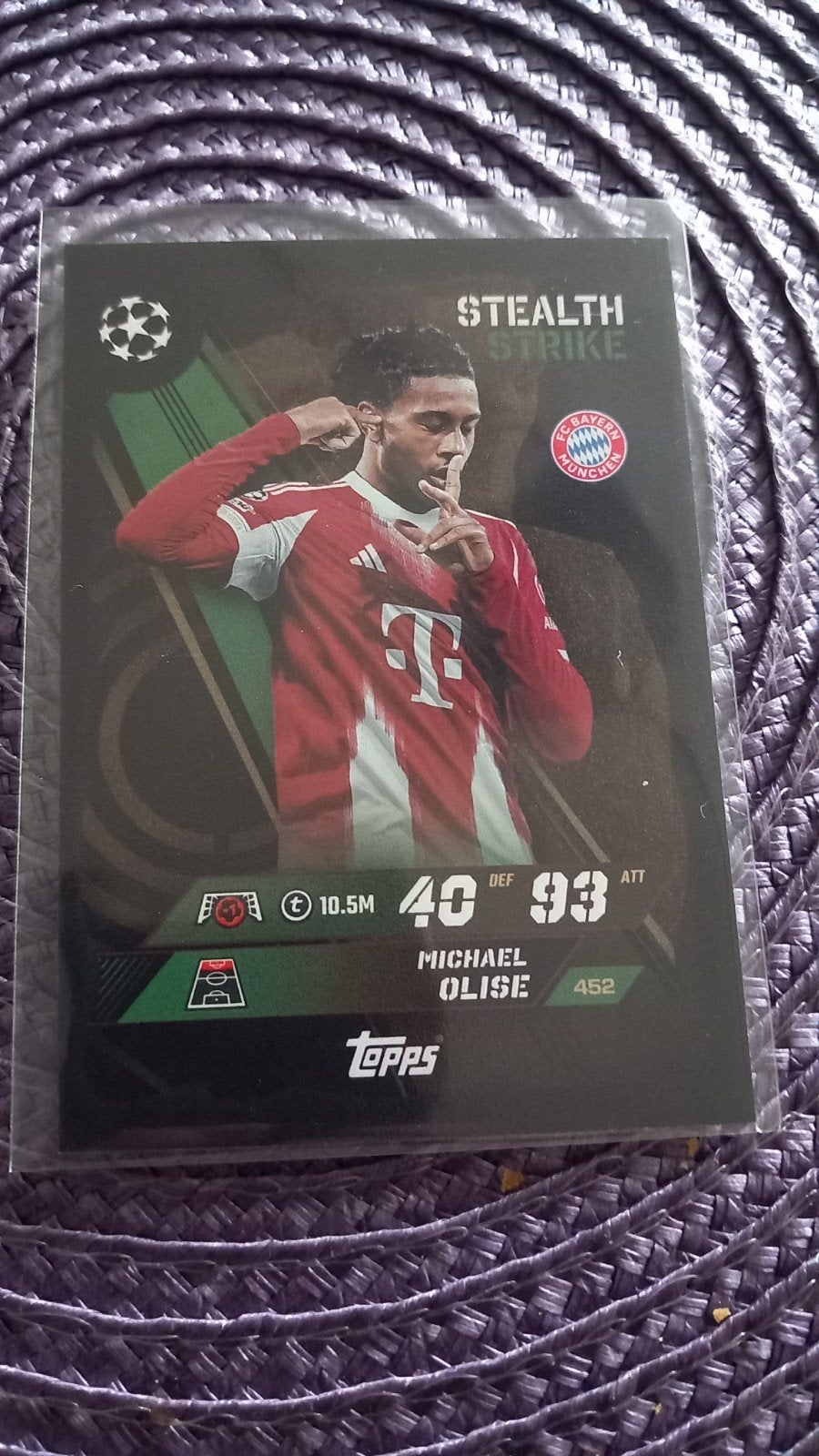 Michael Olise Topps Match Attax Stealth Strike Kaart, Ophalen of Verzenden, Zo goed als nieuw, Buitenlandse clubs, Spelerskaart
