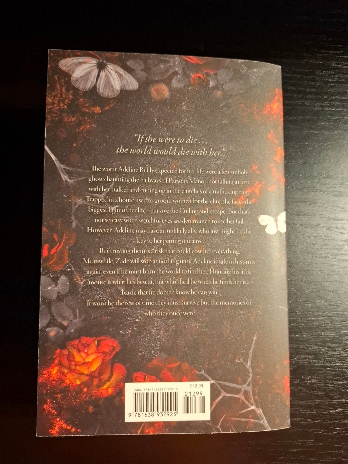 Haunting Adeline, Ophalen