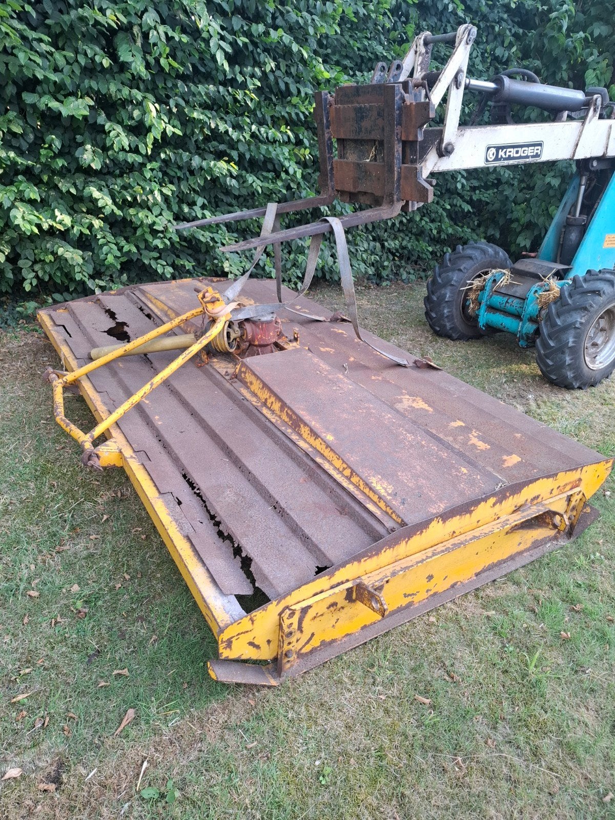 Weidebloter - ophanging in de breedte te bevestige transport, Ophalen, Veehouderij, Oogstmachine