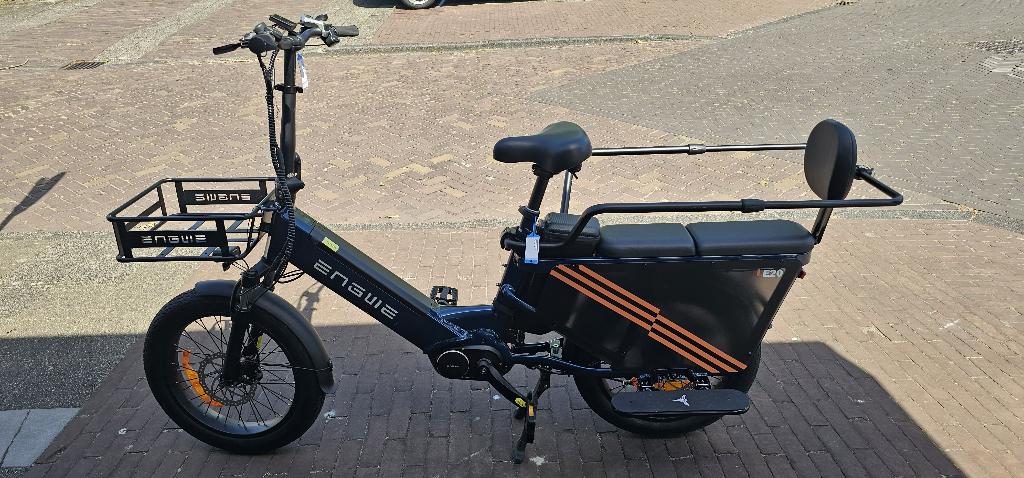 Longtail e-bike ENGWE, Ophalen, 2 zitjes, Nieuw, Mandje