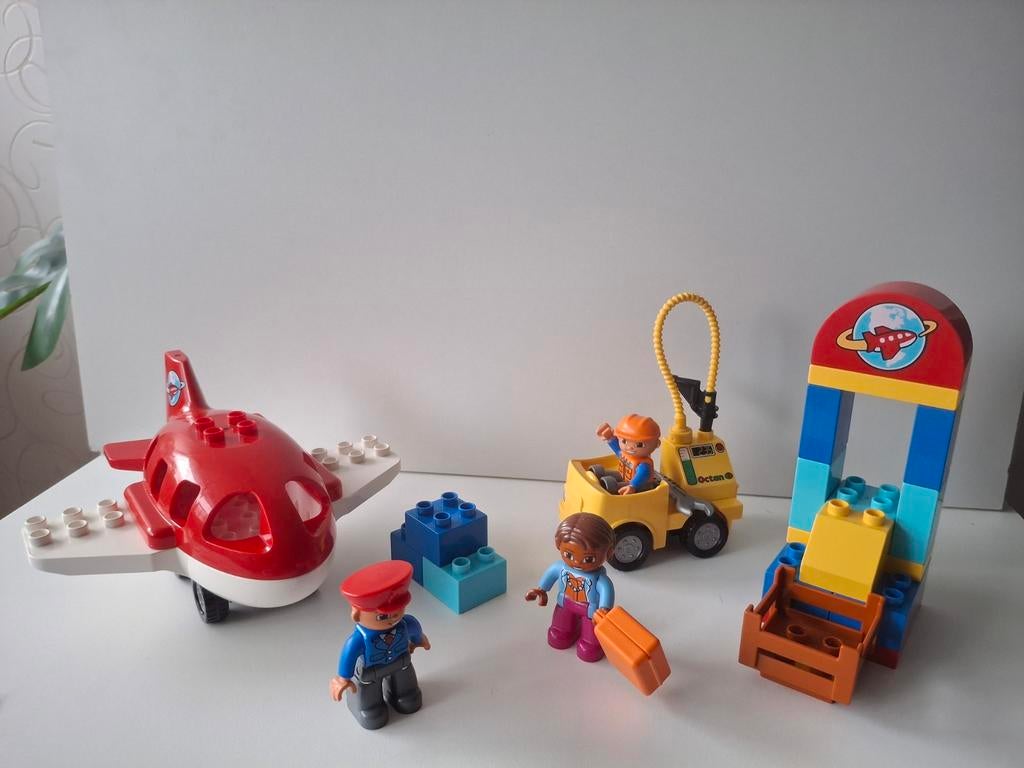 Duplo 10590. Vliegveld met bagageband. Met boekje., Ophalen of Verzenden, Duplo