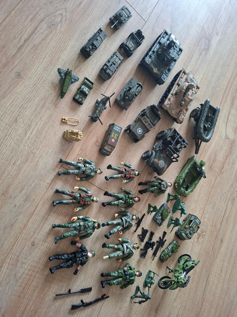 Grote set leger speelgoed, Ophalen