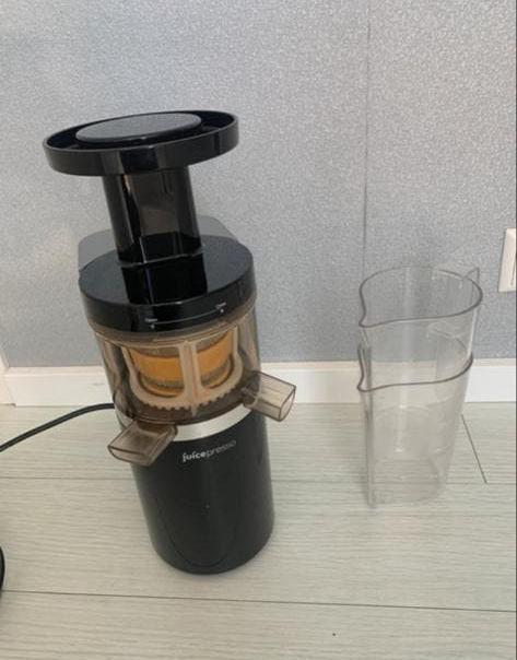 Juice Presso Slowjuicer - Zo goed als nieuw, Ophalen of Verzenden, Zo goed als nieuw, Elektrisch, Slowjuicer