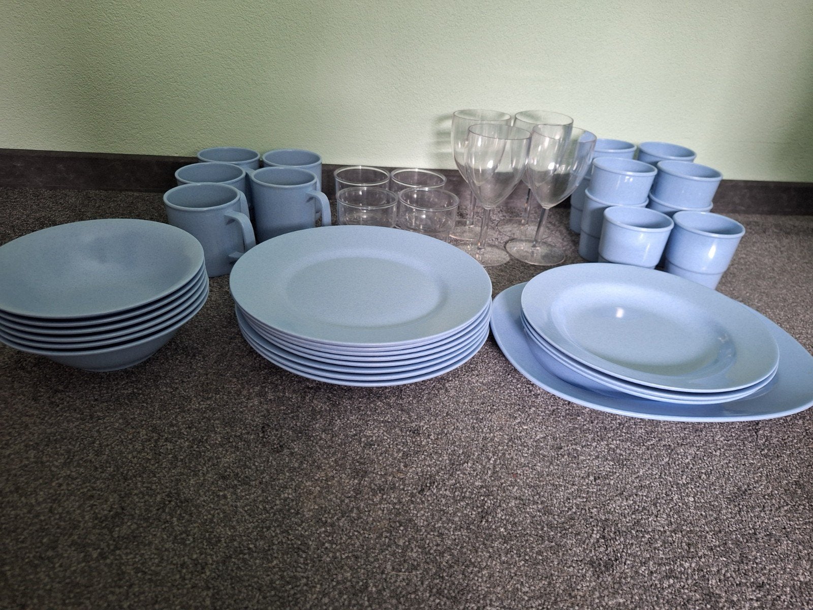 Melamine servies en bestek set, Ophalen, Gebruikt