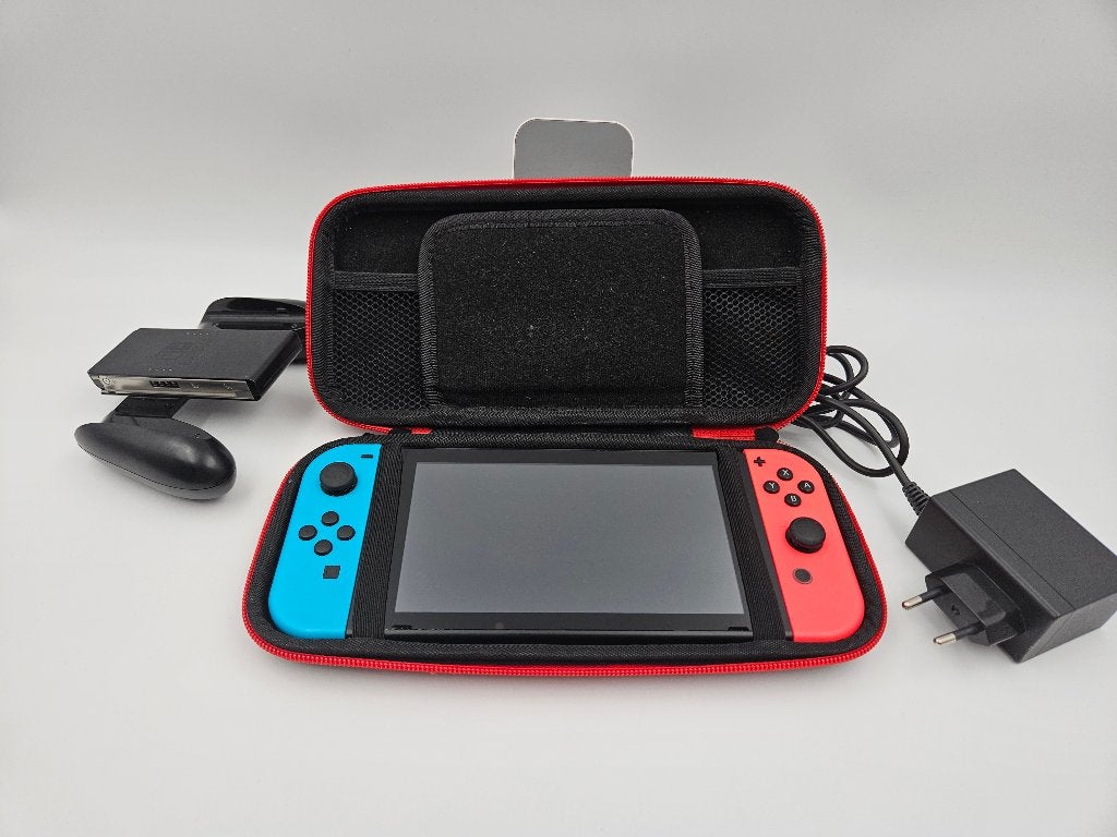 Nintendo Switch V2 | Nette Staat, Spelcomputers en Games, Ophalen of Verzenden, Zo goed als nieuw, Met 2 controllers, Switch 2019 Upgrade