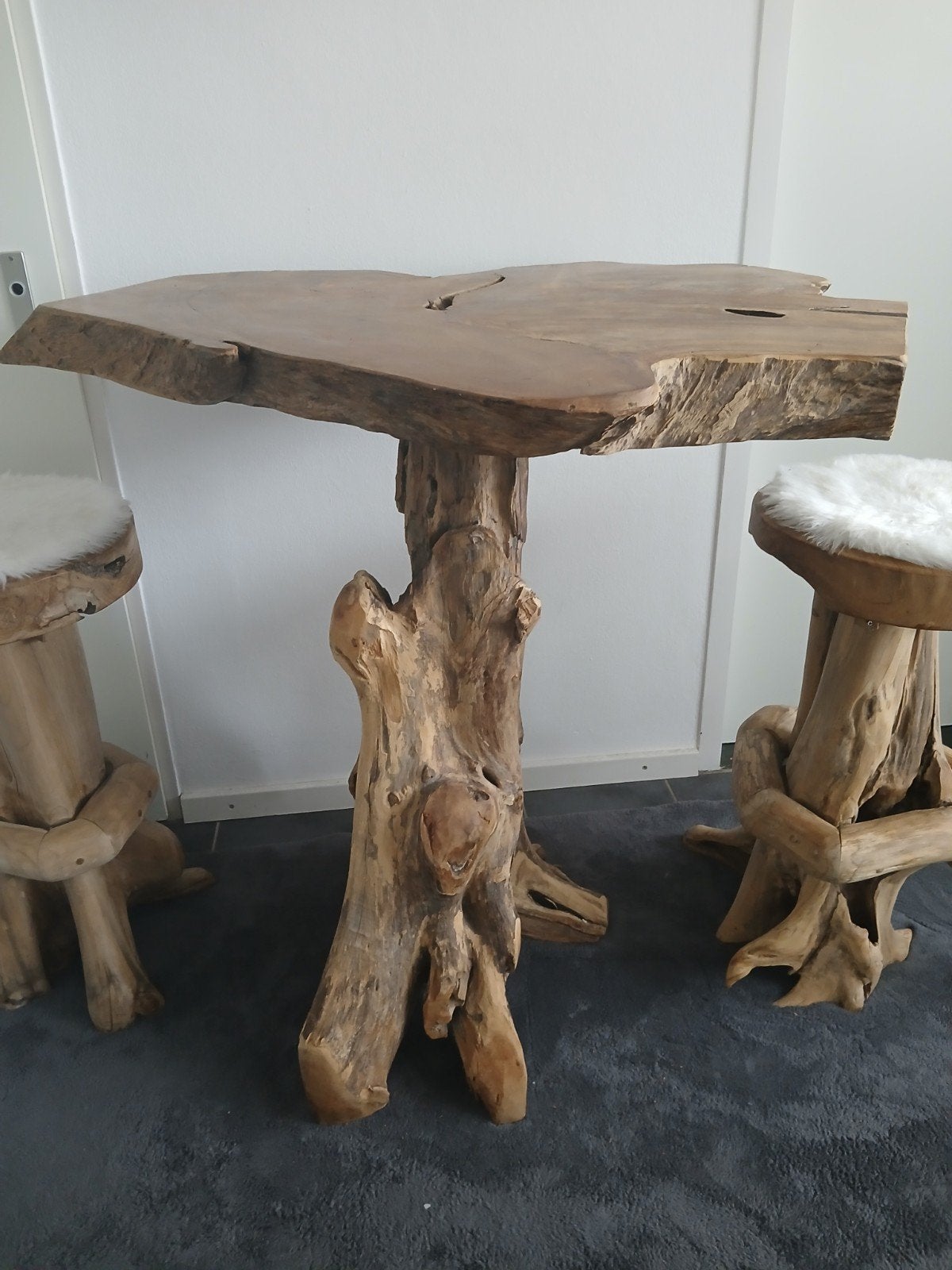 Unieke Teakhouten Bartafel met Krukken - Handgemaakt, Teakhout, Tot twee personen, Rustiek, Organisch, Natuurlijk, Ophalen of Verzenden