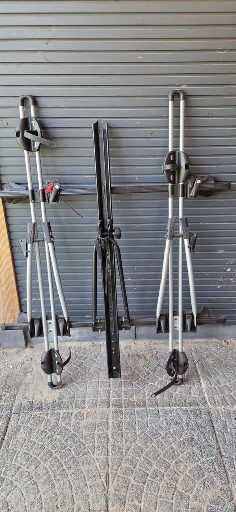 Thule fietsendrager dakmontage voor 3 fietsen, Ophalen, 3 fietsen of meer, Gebruikt, Dakdrager