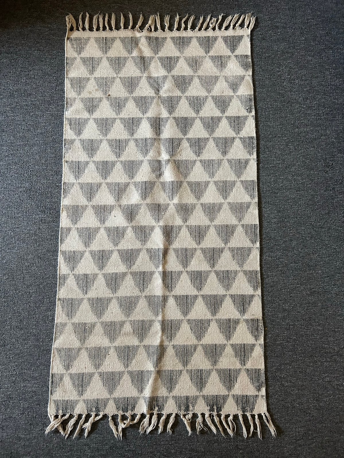 vloerkleed met geometrisch patroon, Huis en Inrichting, Gebruikt, 100 tot 150 cm, Wit, Rechthoekig
