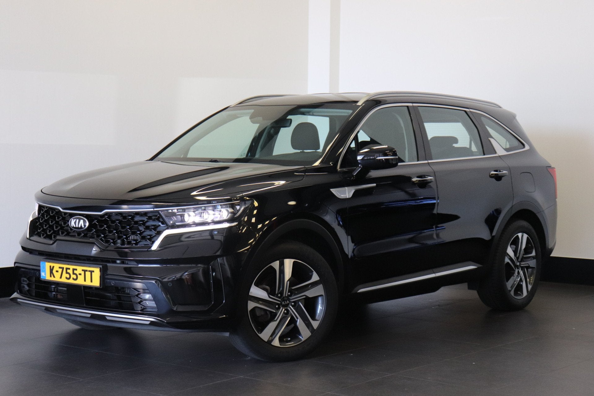 Kia Sorento 1.6 T-GDI Plug-in Hybrid 4WD DynamicLine 7p. | T, Auto's, Dealer onderhouden, Stof, Gebruikt, 4 cilinders