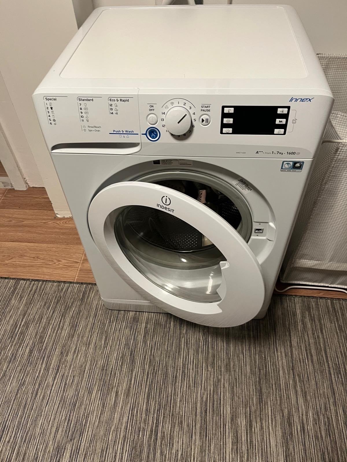 Indesit Innex Wasmachine XWE71683 - 7kg, 1600 toeren, Ophalen, 6 tot 8 kg, 85 tot 90 cm, 1600 toeren of meer