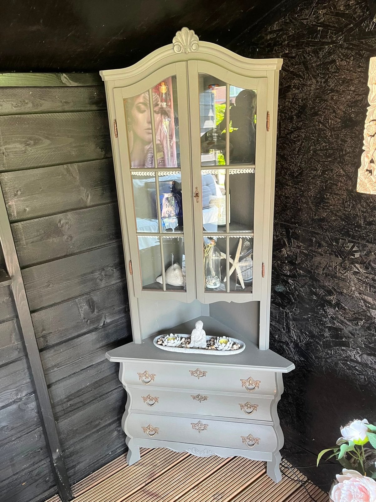 Brocante hoekkastje met lades en vitrinedeel, Ophalen