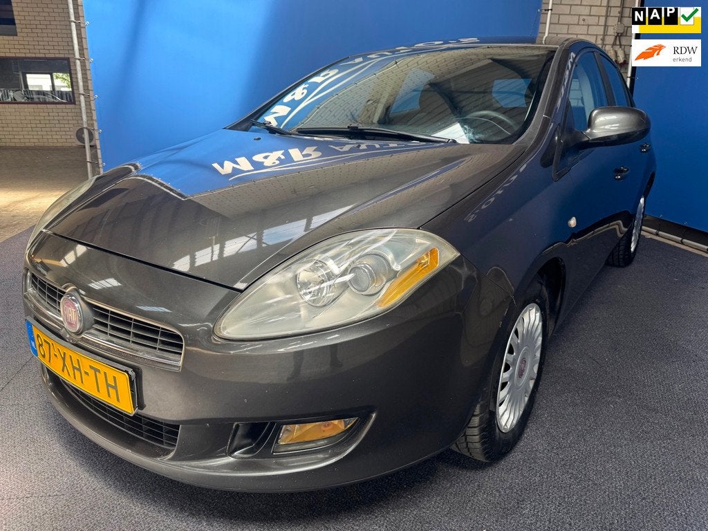 Fiat Bravo 1.4 Dynamic Nieuwe APK, Auto's, Fiat, Voorwielaandrijving, Gebruikt, 4 cilinders, Origineel Nederlands