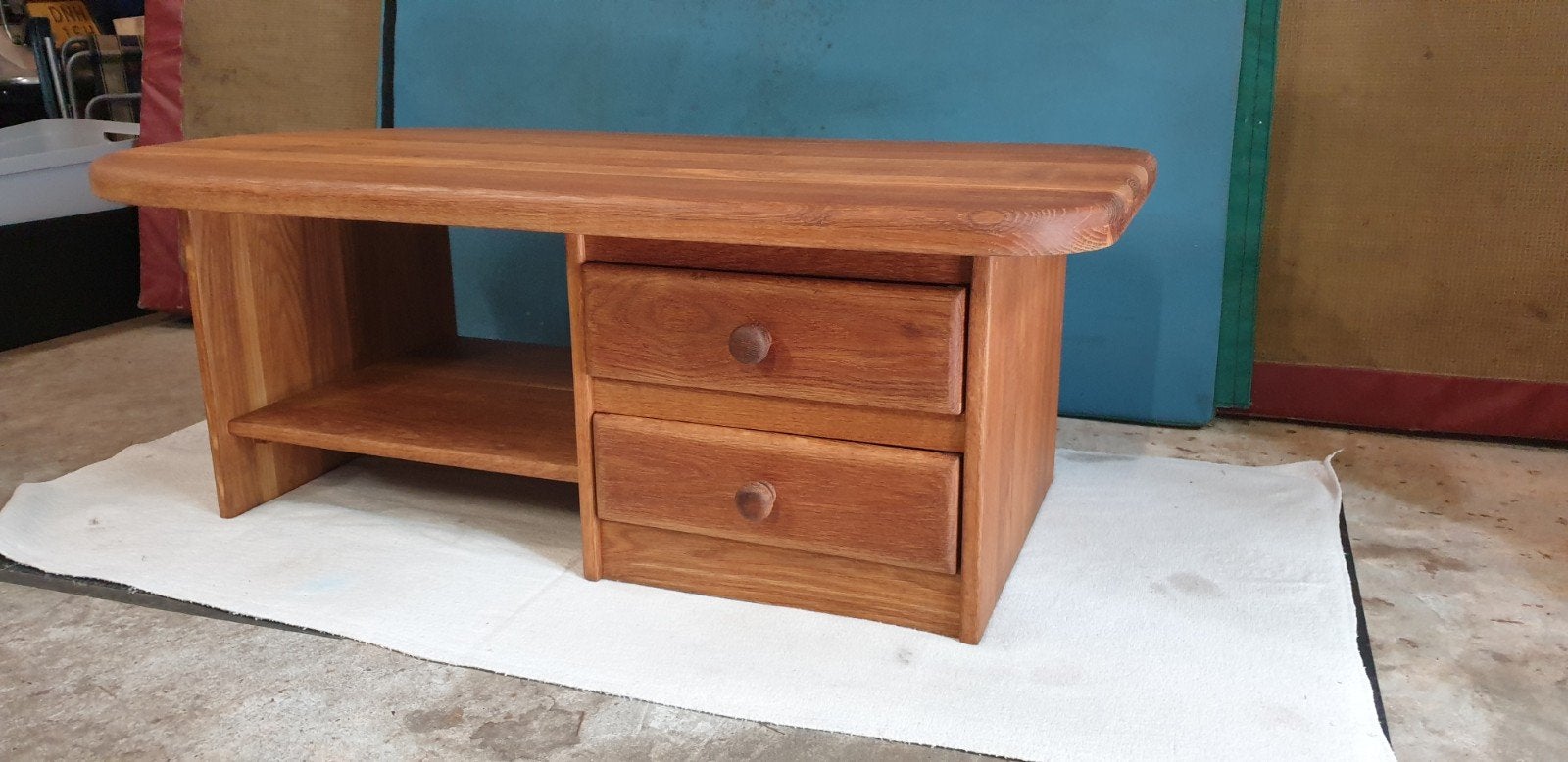 Eiken salontafel met lades., Ophalen, 100 tot 150 cm, Eikenhout, 50 tot 100 cm