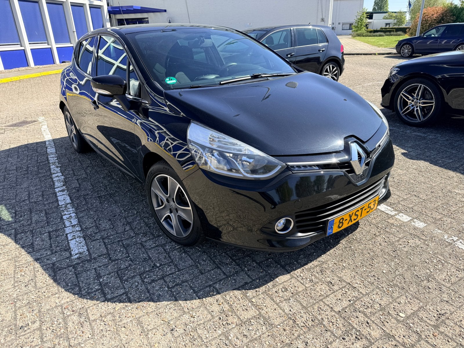 Renault Clio 0.9 TCe 90 PK (66 kW) | 5-deurs | 2014, Voorwielaandrijving, 898 cc, Stof, 40 €/maand