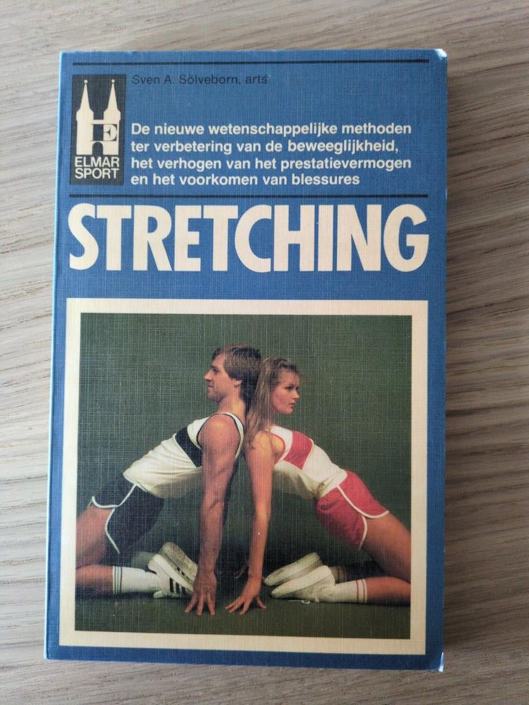 Stretching: Verbeter beweeglijkheid en voorkom blessures, Boeken, Sportboeken, Gelezen, Fitness, Ophalen of Verzenden