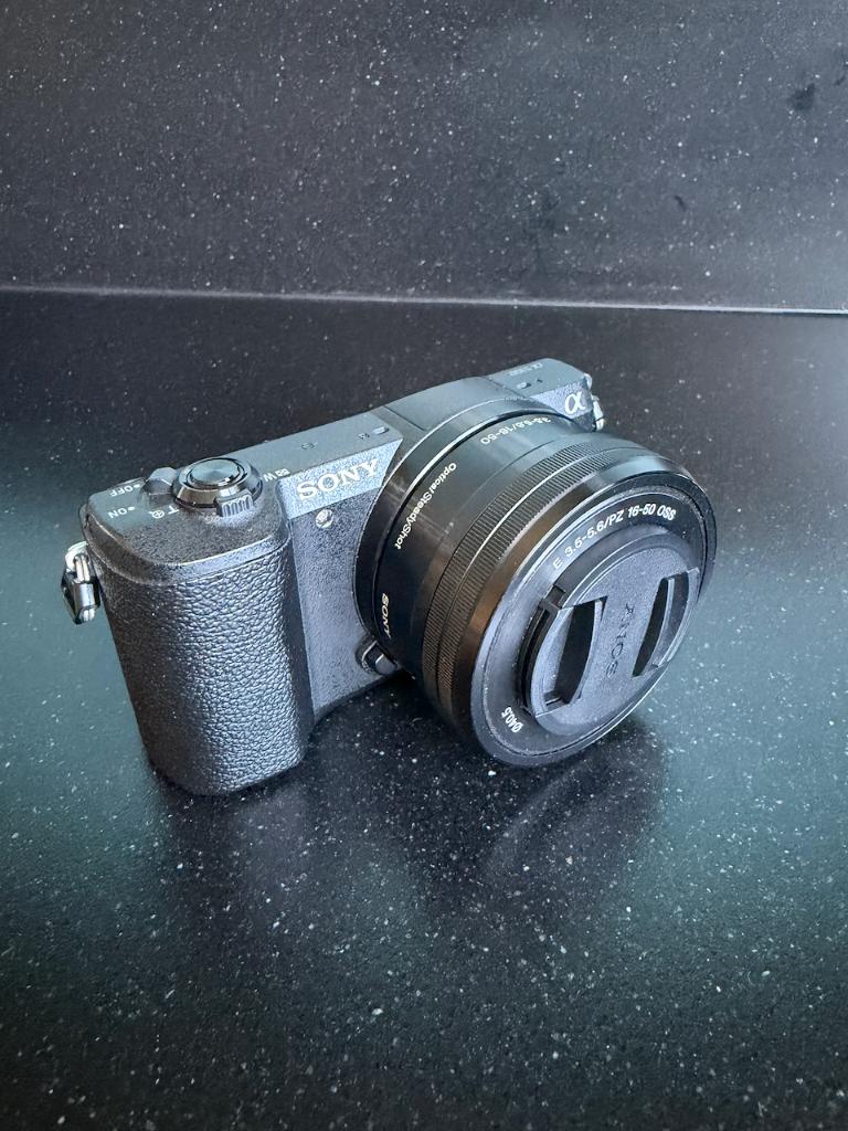 Sony A5100, Audio, Tv en Foto, Fotocamera's Digitaal, Gebruikt, Compact, Ophalen of Verzenden, 4 t/m 7 keer