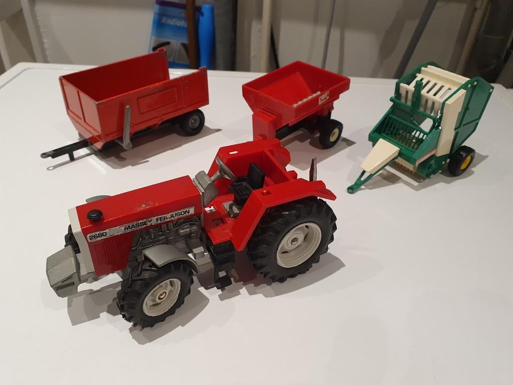 Britains tractor en wagens in bespeelde staat, Hobby en Vrije tijd, Modelauto's | 1:32, Ophalen
