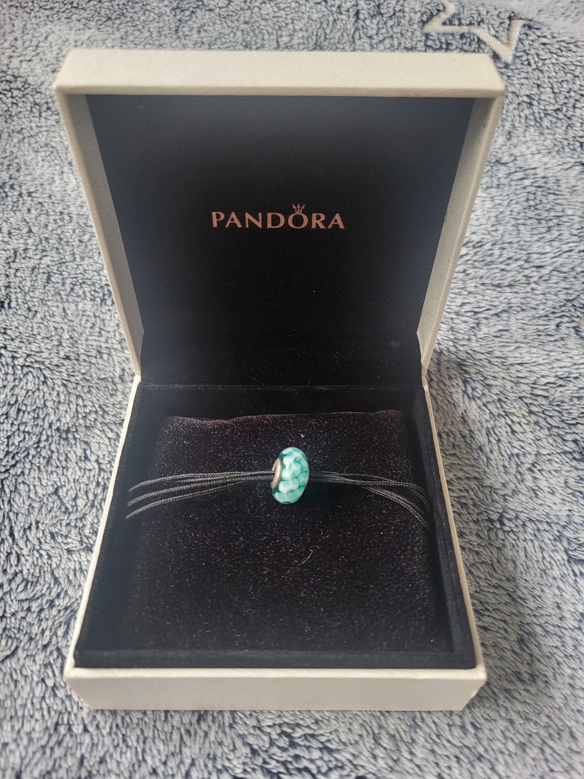 Pandora verstelbaar koord armband met bedel, Overige materialen, Gebruikt, Zwart, Ophalen of Verzenden