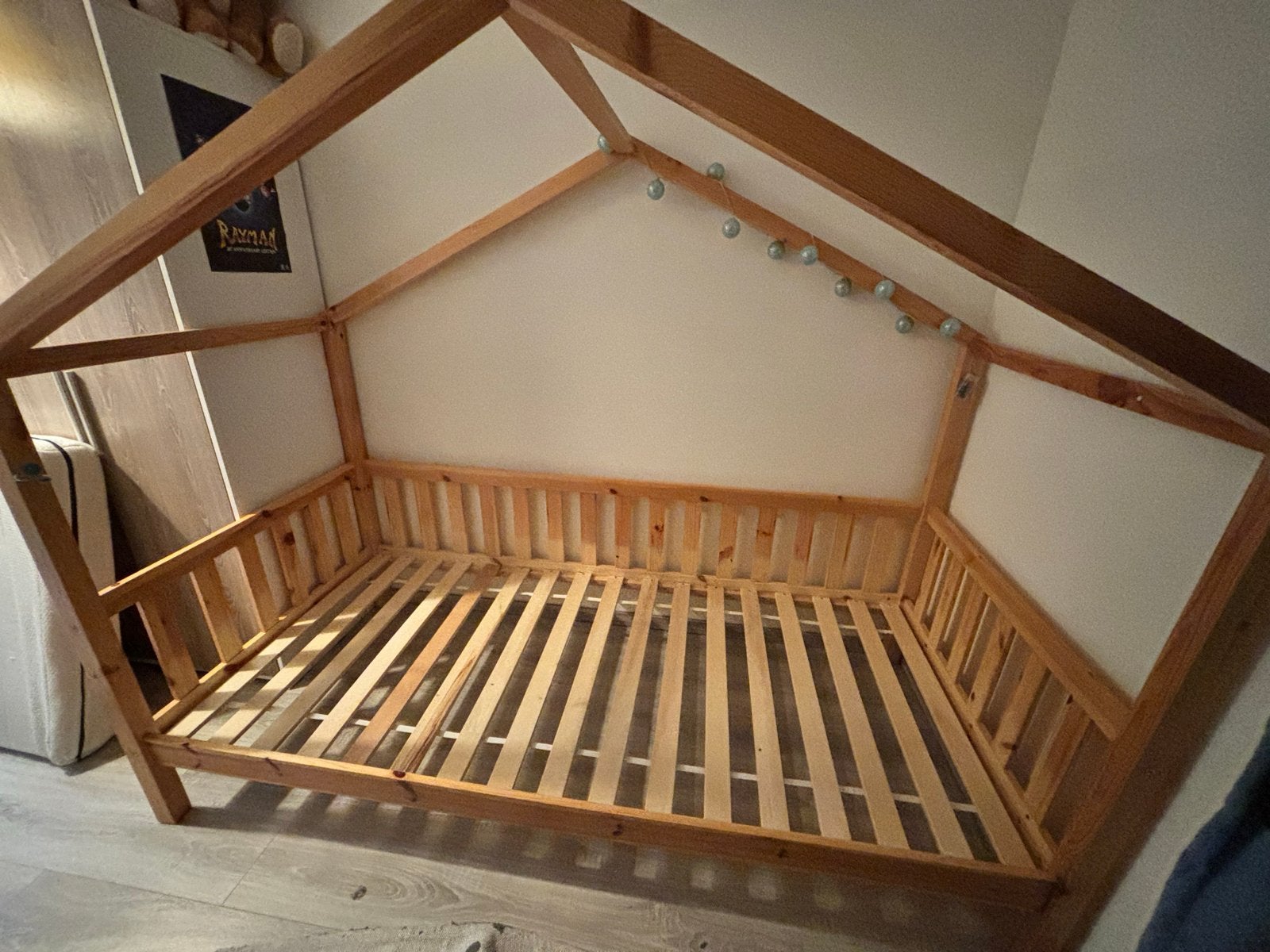 Bedhuisje (voor matras 90x200) met lattenbodem, Ophalen, 85 tot 100 cm, Gebruikt, Lattenbodem