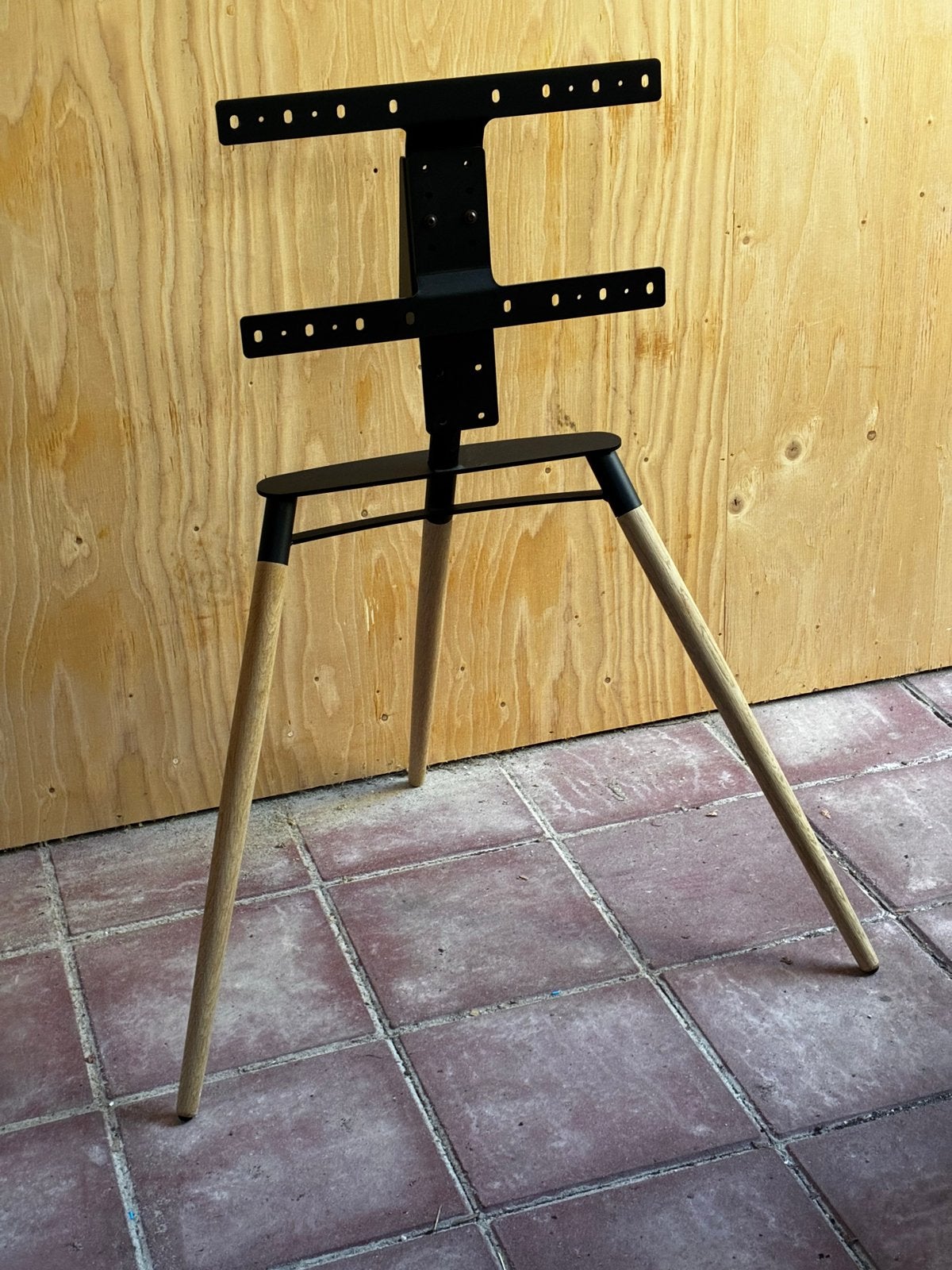 TV standaard BÜLOW STAND BS19 BLACK (Natural Oak), Ophalen, Zo goed als nieuw