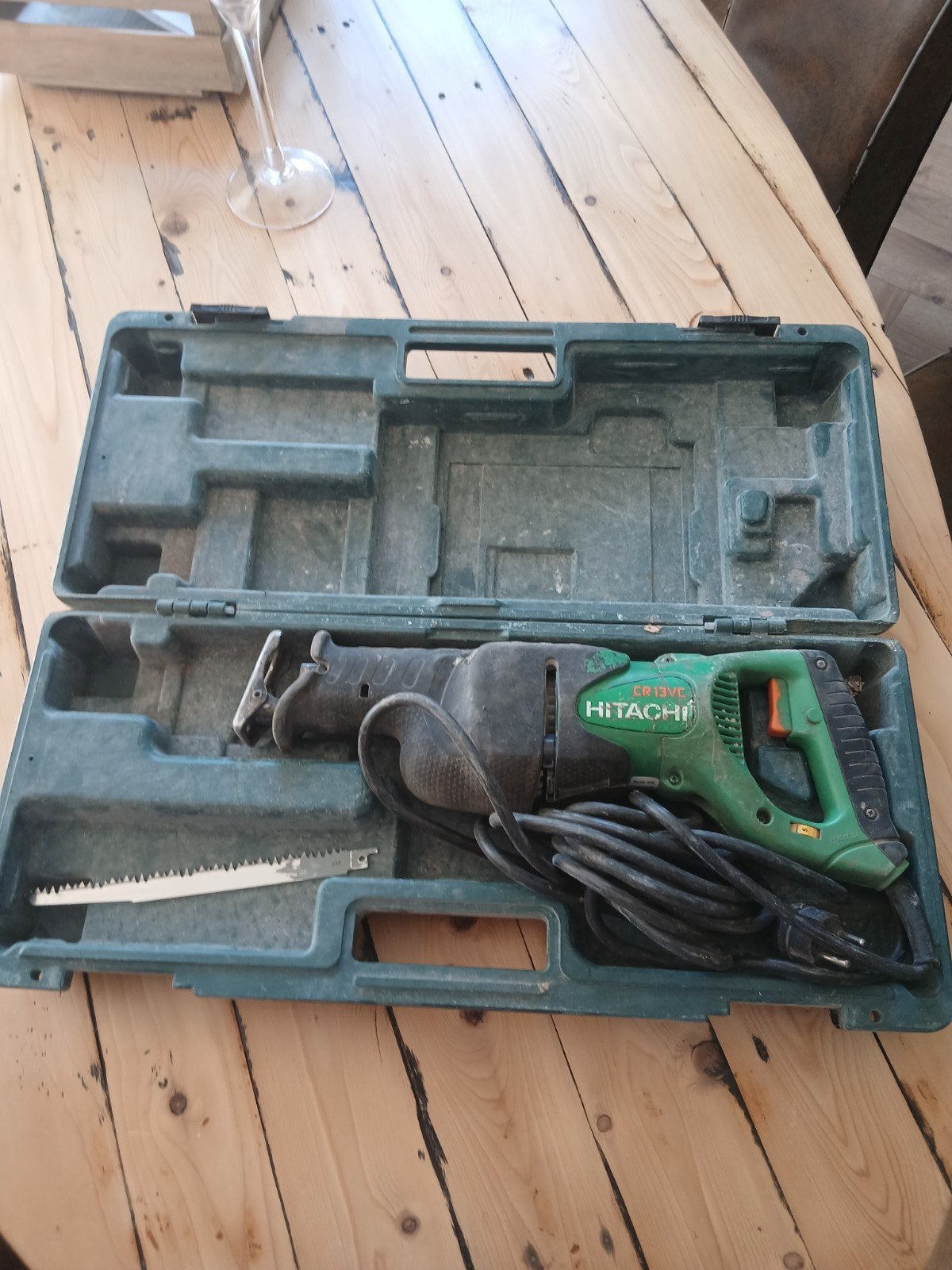 Hitachi Reciprozaag CR 13VC - Werkt nog prima, in koffer, Ophalen, Gebruikt, 70 mm of meer, 600 tot 1200 watt