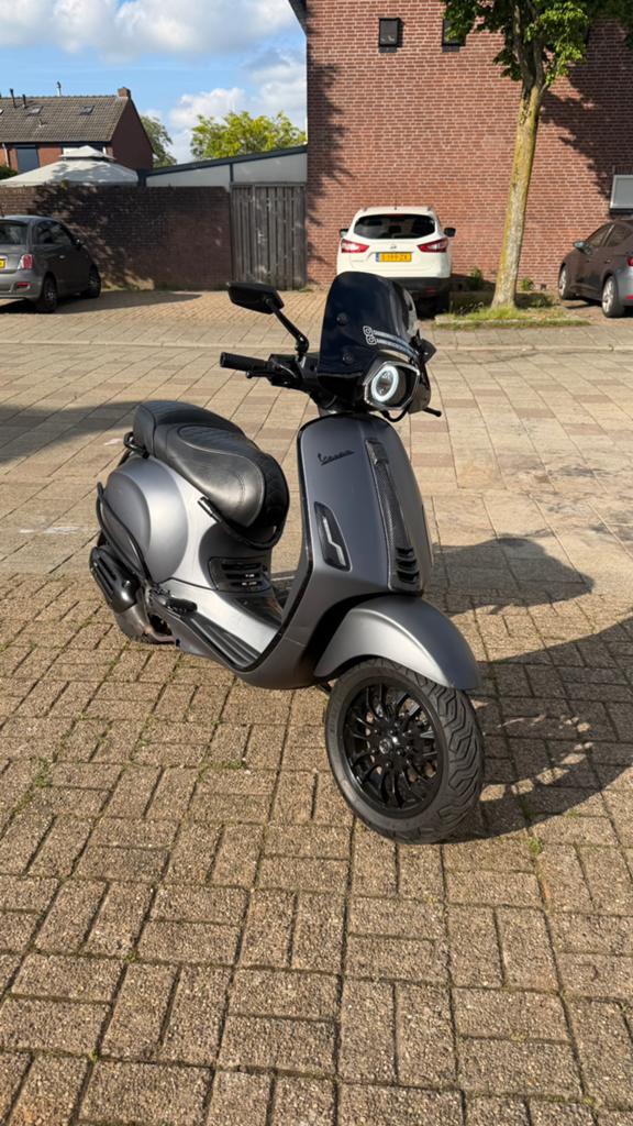 Vespa Sprint 2020 IGET 50CC, Ophalen, Zo goed als nieuw