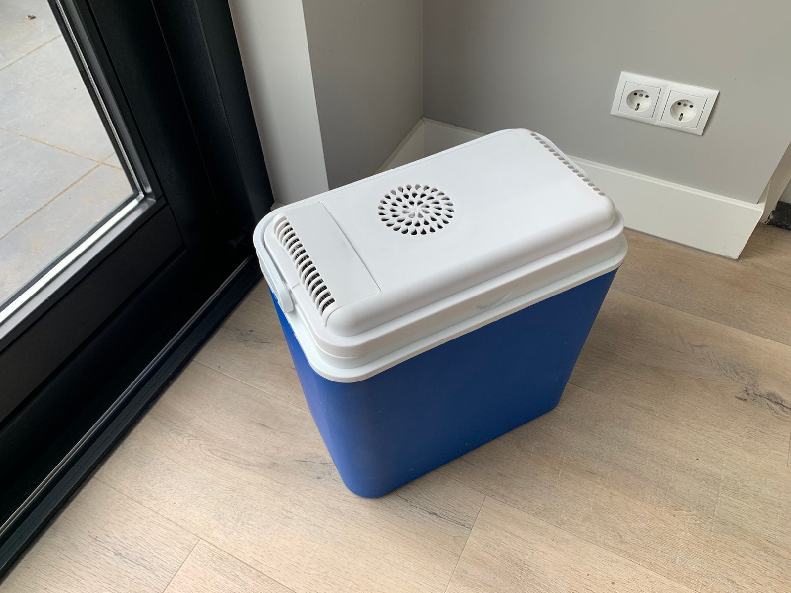 elektrisch koelkastje, Ophalen, Zo goed als nieuw, Elektrisch