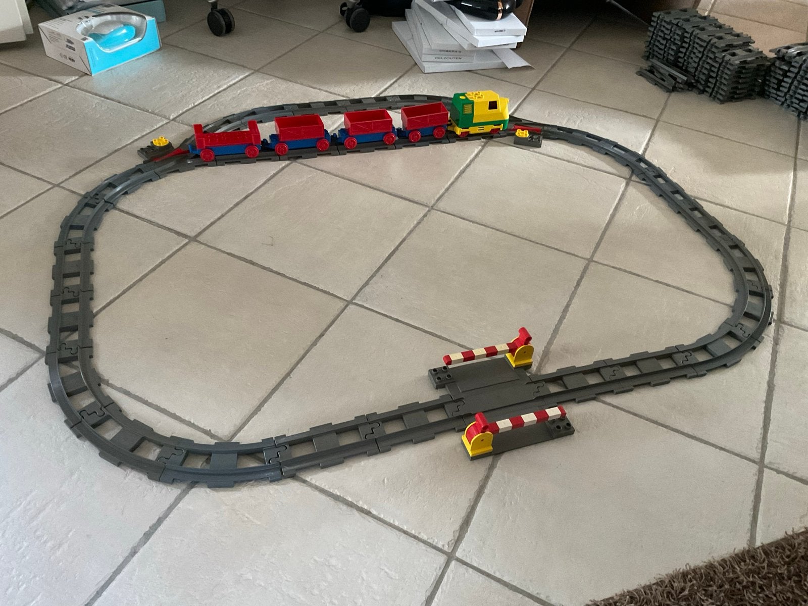 Vintage Lego Duplo Treinset met Rails en Overweg, Zelf te bouwen, Handmatig, Ophalen, Overige merken