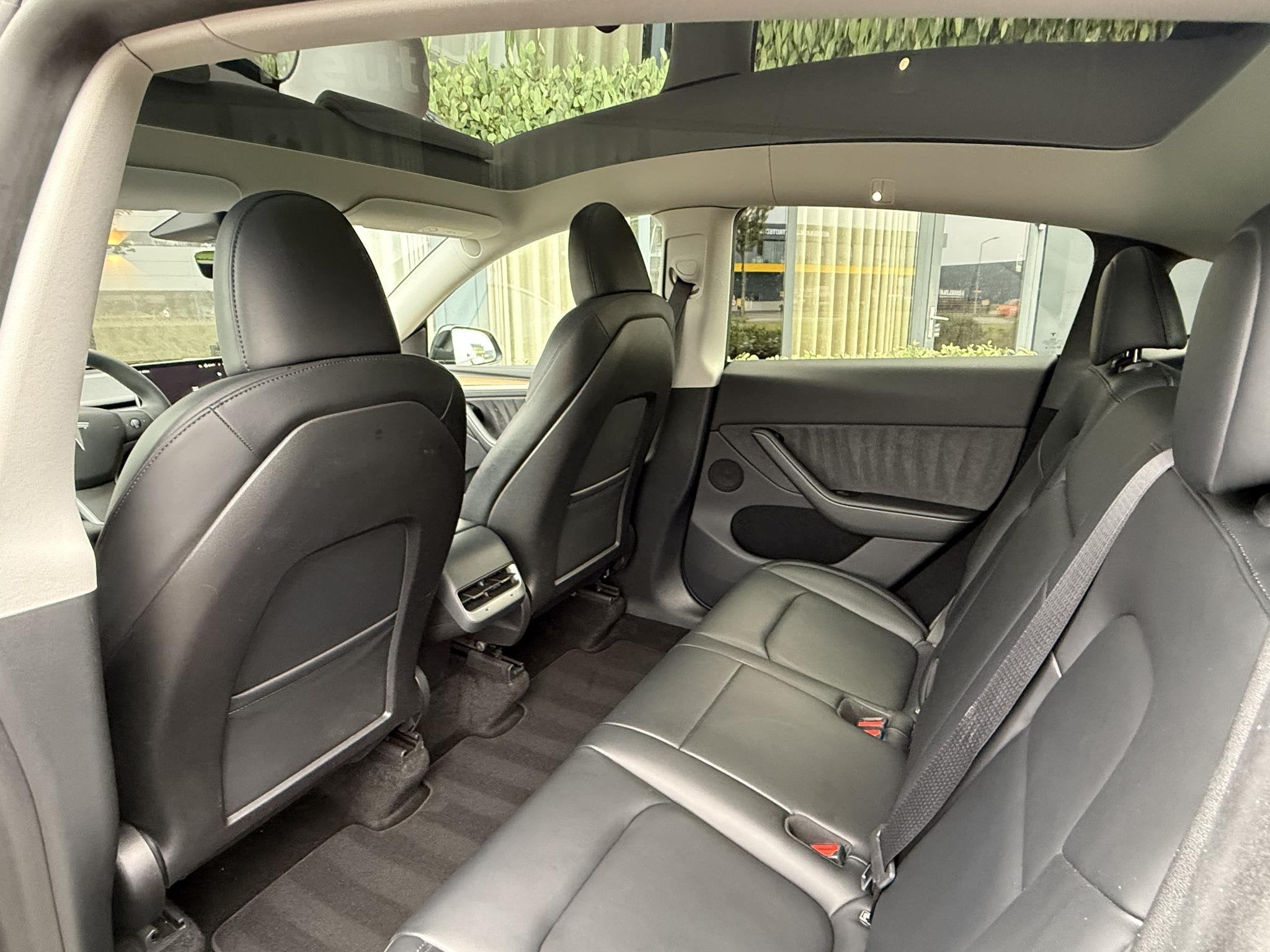 Foto 5 van Tesla Model Y Performance AWD/Pano/Autopilot