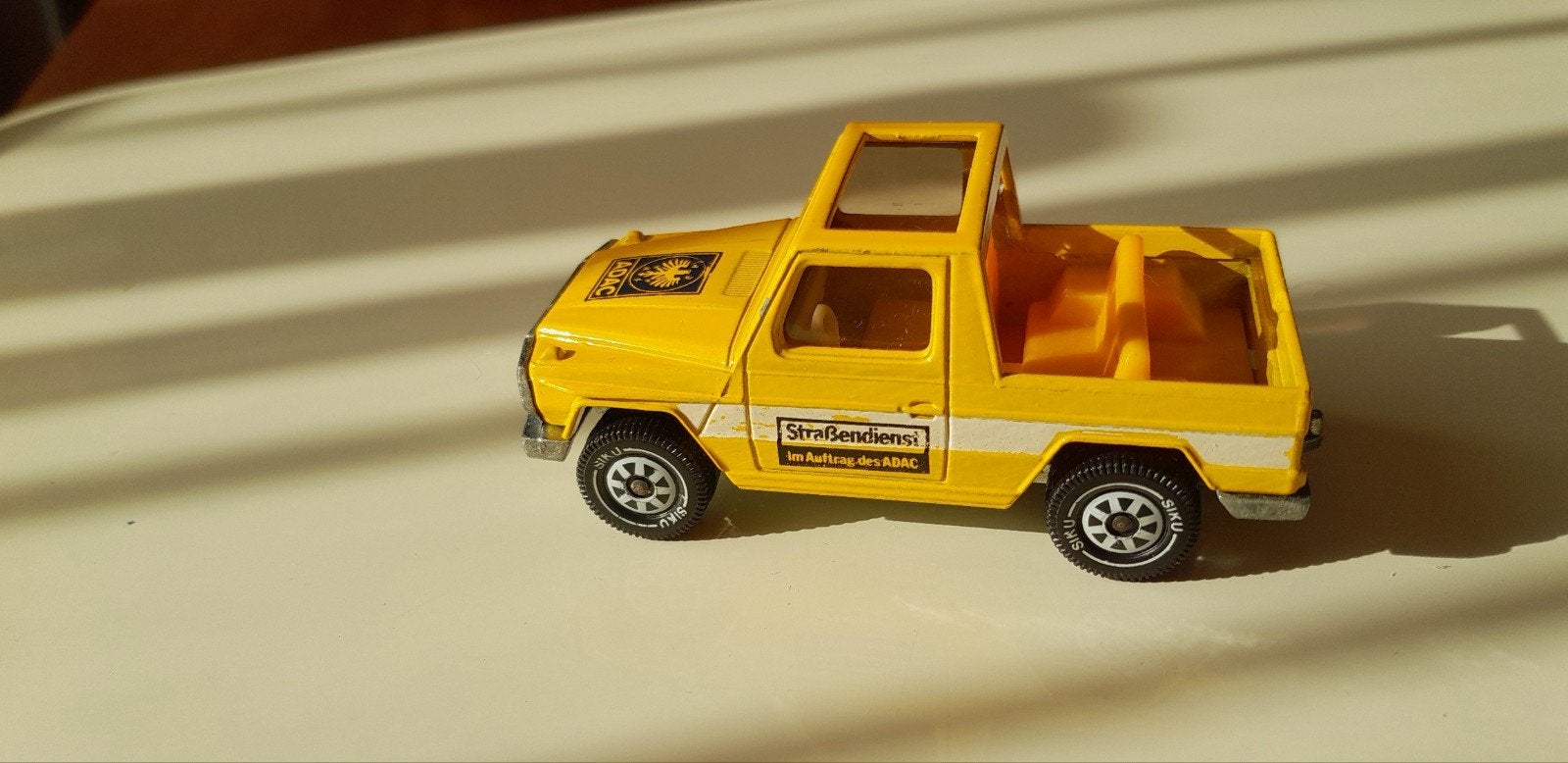 Siku Mercedes 280 GE van ADAC strasendienst., Antiek en Kunst, Ophalen of Verzenden