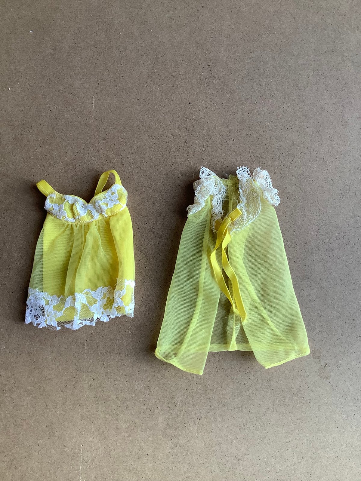 Barbie outfit 1972 #3348 Sunny Sleep, Ophalen of Verzenden, Gebruikt, Kleertjes