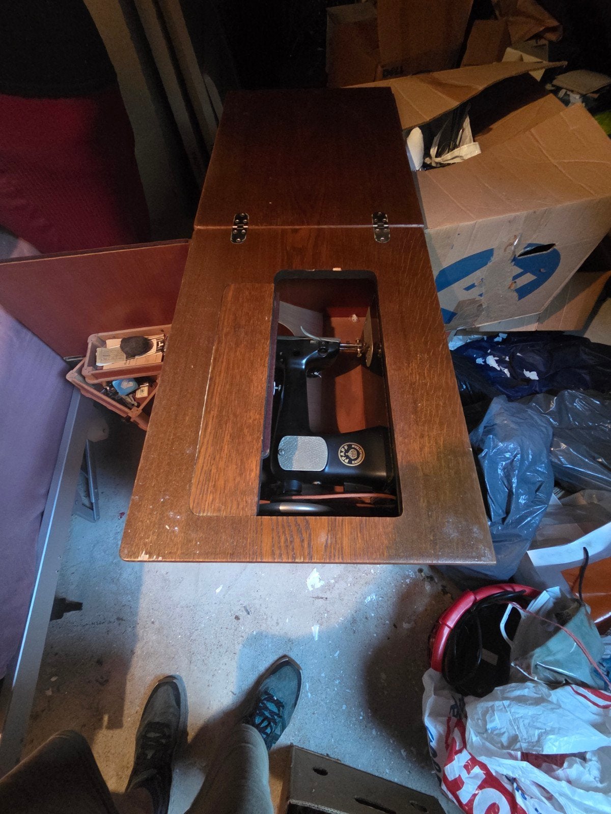 Vintage Pfaff Naaimachine in Houten Kast - Zoldervondst, Ophalen